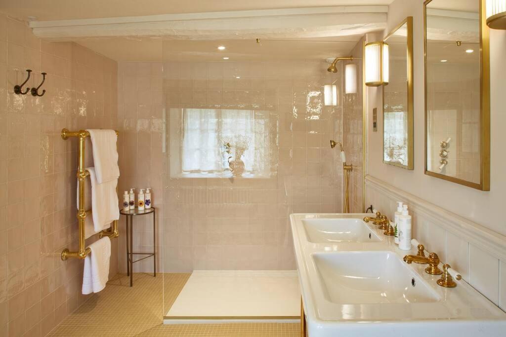 Dawn At The Sun Inn Felmersham, Our Signature Duplex Suite Sharnbrook Exterior photo
